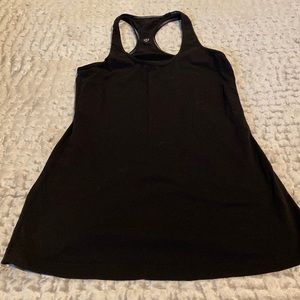 Lulu long black tank